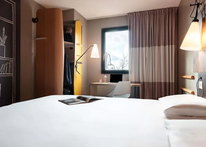 Hotel ibis Rouen Centre Champ de Mars